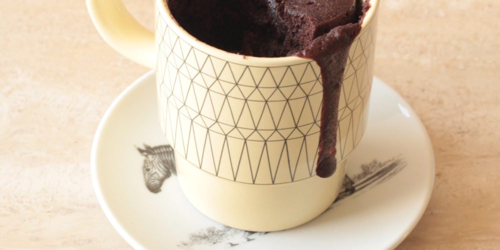 Mug cakes de chocolate