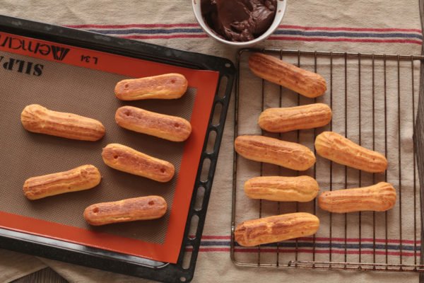 Eclairs de chocolate 