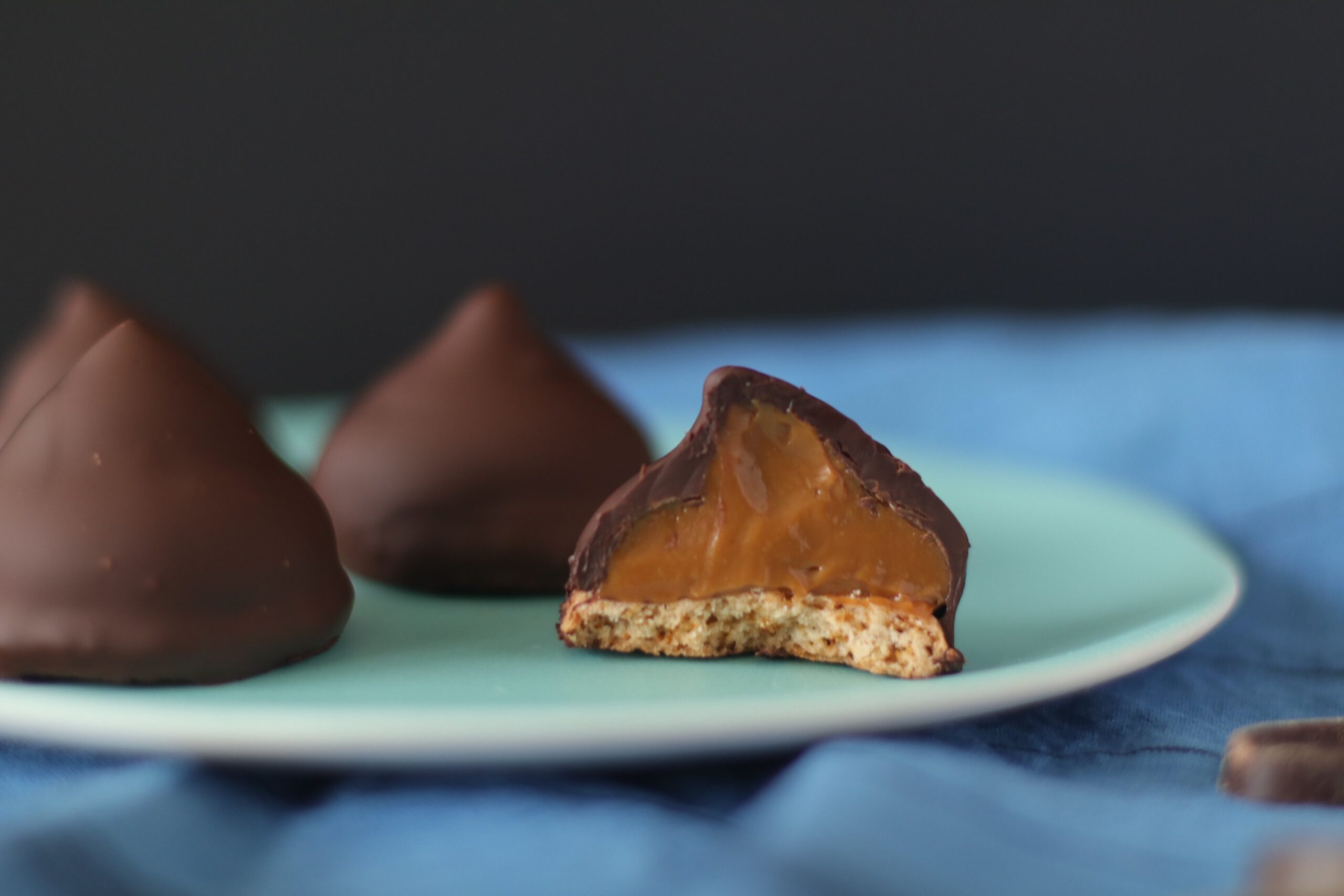 Dulce de leche mini mountains