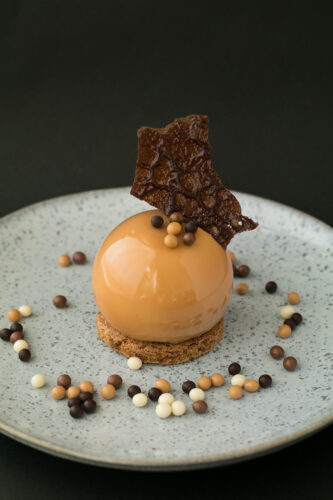 Entremet de caramelo, speculoos y maracuyá