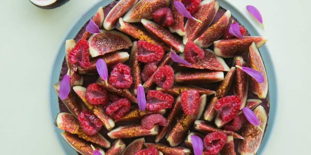 Figs and raspberry tart