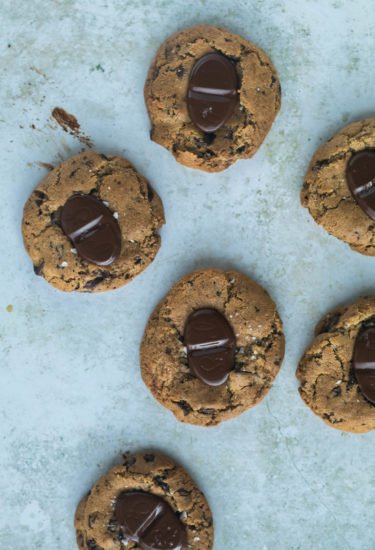 Galletas de chocolate y tahini