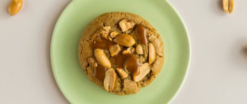 Galletas de maní, praliné y caramelo