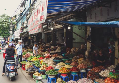 Sistemas alimentarios en crisis: ¿Cómo entender el sistema que nos alimenta y quién nos alimenta?